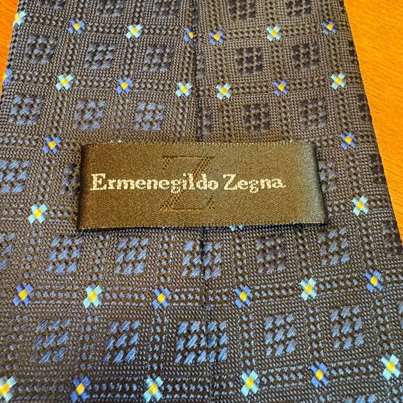 Vintage Zegna 100% Silk Navy Blue Geometric Dot Pattern Neck Tie - Picture 7 of 8